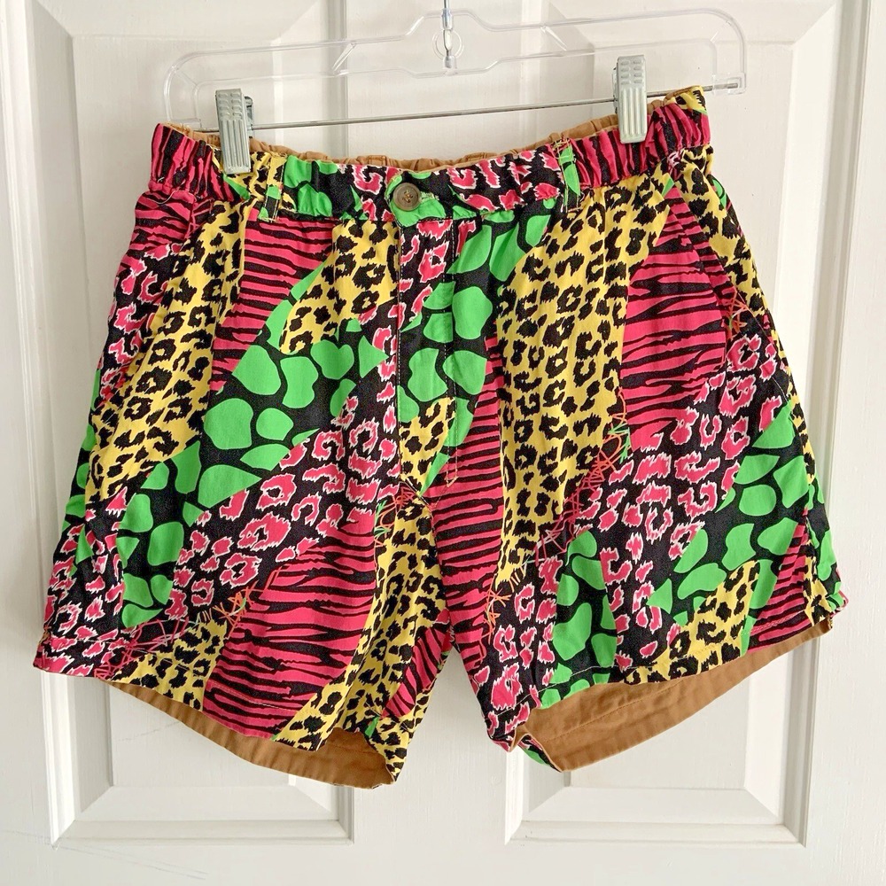 Chubbies Womens Medium wild to brown Reversible Shorts